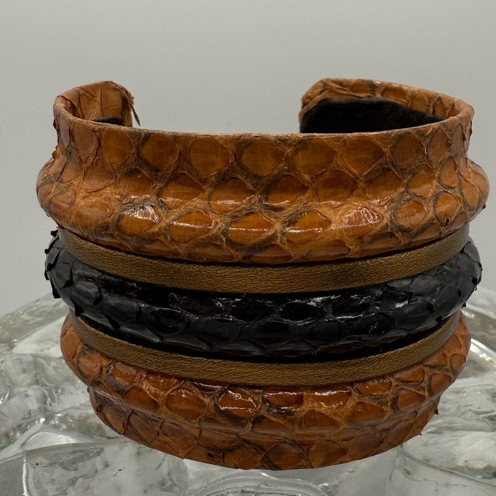 Genuine python cuff vintage bracelet - Picture 5 of 11